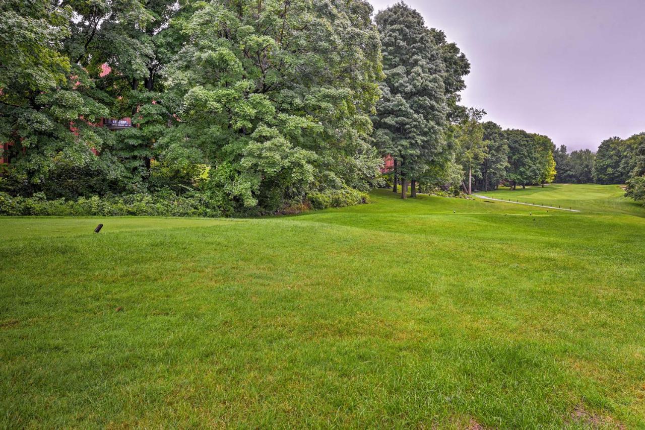 Vernon Condo With Deck, Near Appalachian Trail! Exterior photo