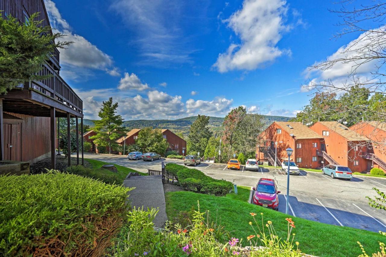 Vernon Condo With Deck, Near Appalachian Trail! Exterior photo